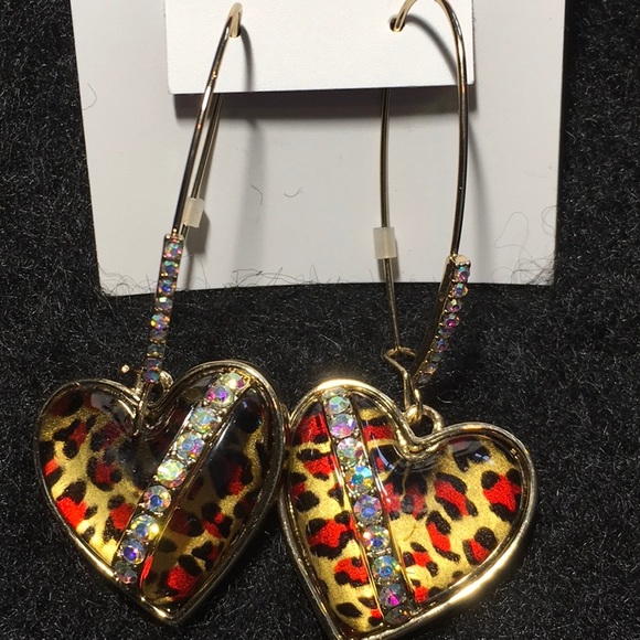 NWT Betsey Johnson Leopard 🐆 Heart ♥️ Drop Earrings - Picture 2 of 7